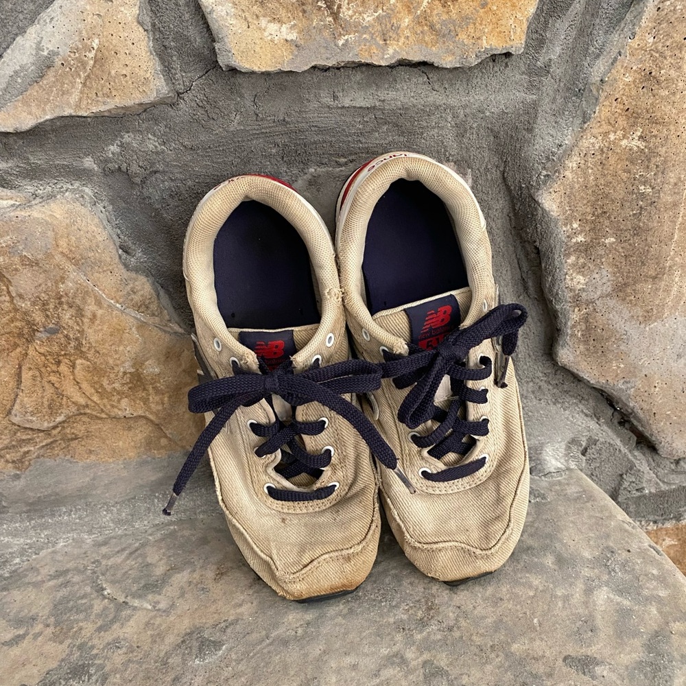 New Balance Beige and Navy Sneakers - Picture 4 of 6
